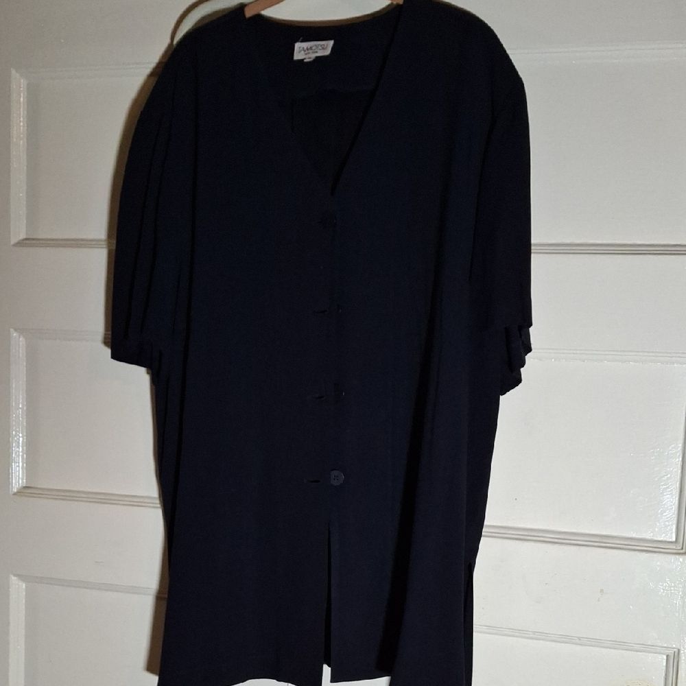 Elegant Navy Button-Down Shirt (Can212)